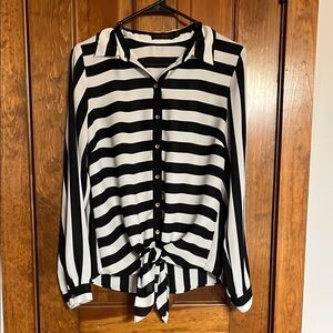 The Limited Black and White Button Down Shirt with Notched Collar